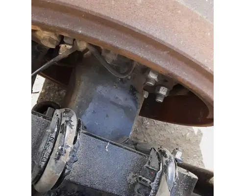 VOLVO Corporate Air Tandem Cutoffs