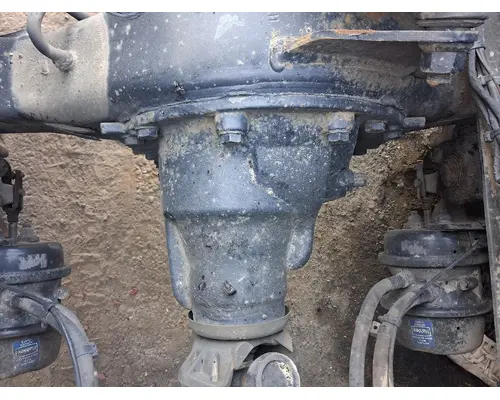 VOLVO Corporate Air Tandem Cutoffs