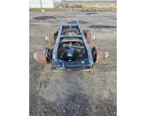 VOLVO Corporate Air Tandem Cutoffs