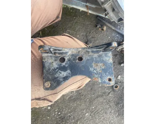 VOLVO D-12 Engine Mounts