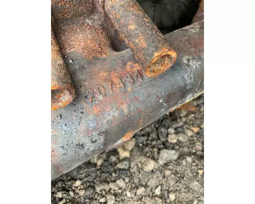 VOLVO D-12 Exhaust Manifold