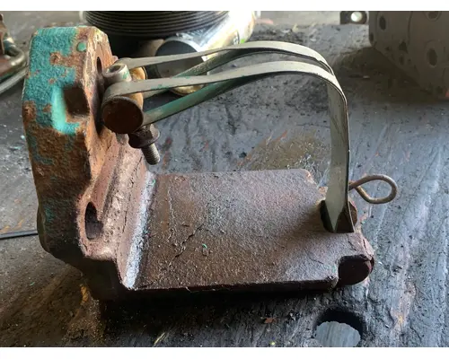 VOLVO D-13 Bracket, Misc.