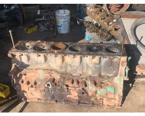 VOLVO D-13 Cylinder Block