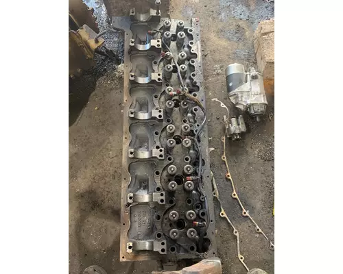 VOLVO D-13 Cylinder Head