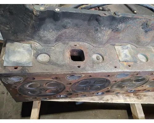 VOLVO D-13 Cylinder Head