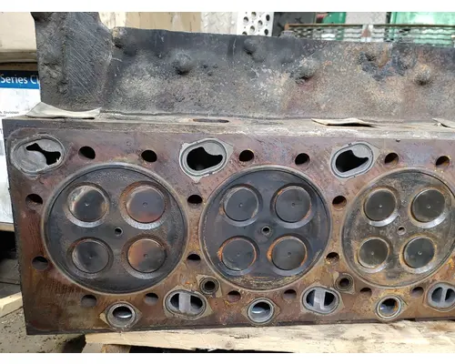 VOLVO D-13 Cylinder Head