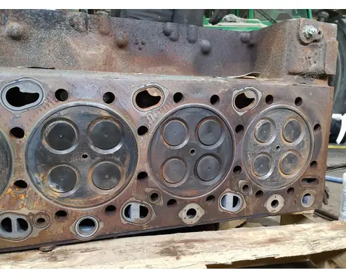 VOLVO D-13 Cylinder Head