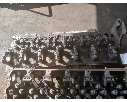 VOLVO D-13 Cylinder Head
