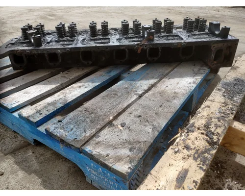VOLVO D-13 Cylinder Head