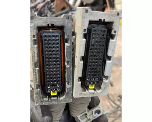 VOLVO D-13 Engine Assembly