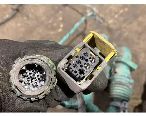 VOLVO D-13 Engine Assembly