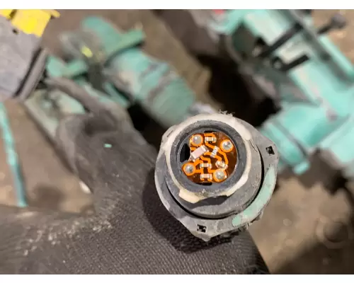 VOLVO D-13 Engine Assembly