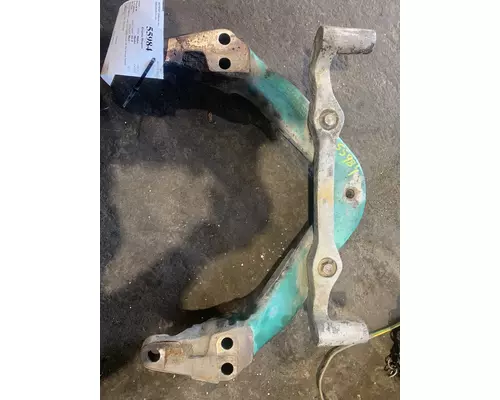 VOLVO D-13 Engine Mounts