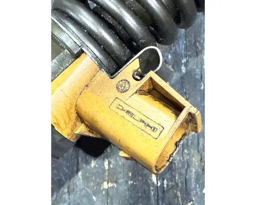 VOLVO D-13 Fuel Injector