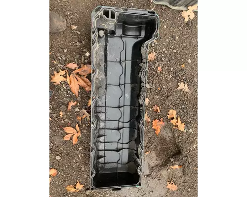 VOLVO D-13 Valve Cover