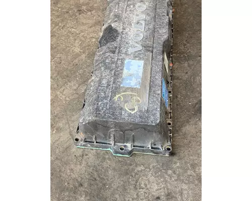 VOLVO D-13 Valve Cover