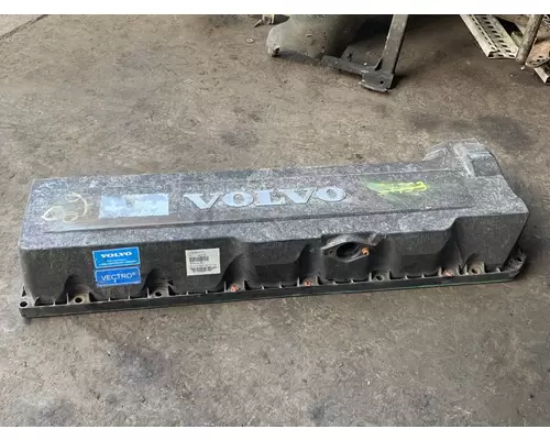 VOLVO D-13 Valve Cover