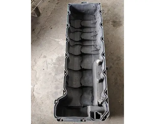 VOLVO D-13 Valve Cover