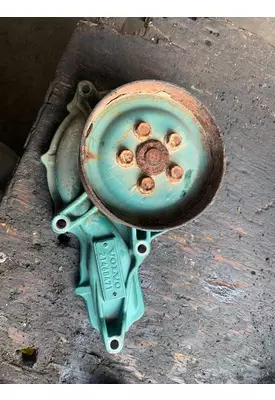 VOLVO D-13 Water Pump
