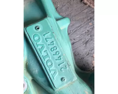 VOLVO D-13 Water Pump