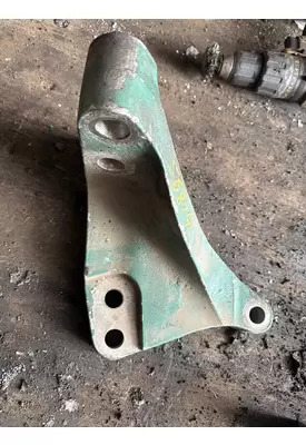 VOLVO D-16 Engine Mounts