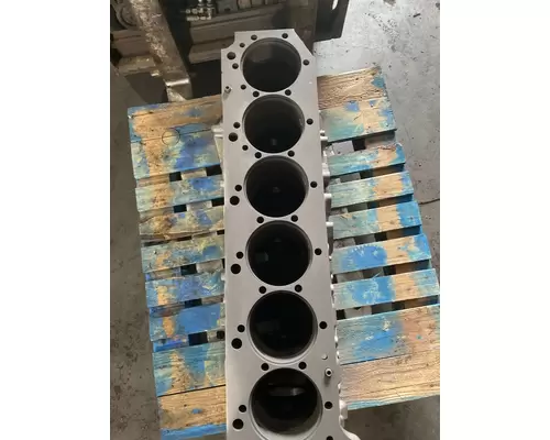 VOLVO D11 SCR Cylinder Block