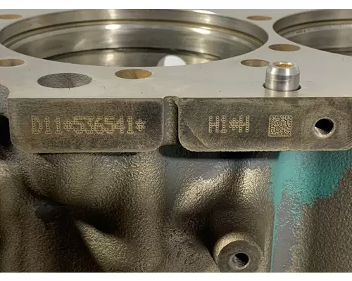 VOLVO D11H Cylinder Block