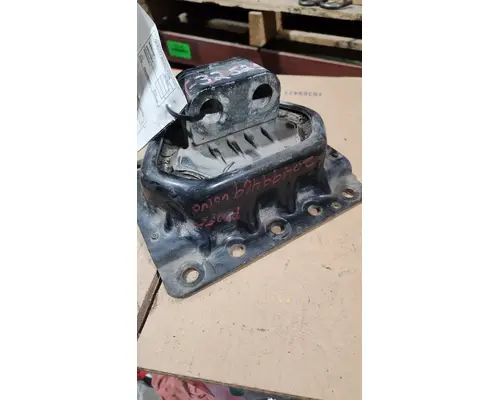 VOLVO D11 315 Engine Mounts