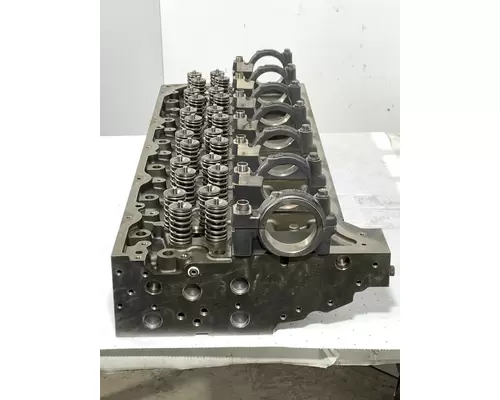 VOLVO D11 Cylinder Head
