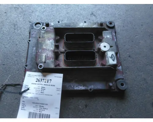 VOLVO D11 ENGINE CONTROL MODULE (ECM)