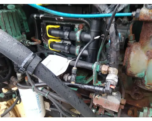 VOLVO D11 ENGINE CONTROL MODULE (ECM)