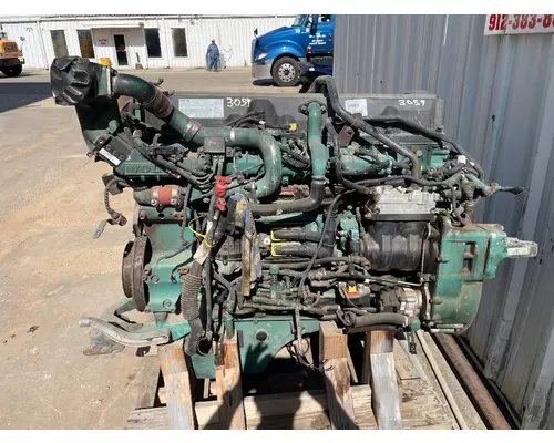 VOLVO D11 Engine Assembly