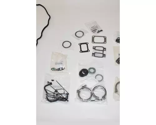 VOLVO D11 Engine Gaskets & Seals