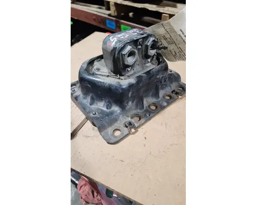 VOLVO D11 Engine Mounts