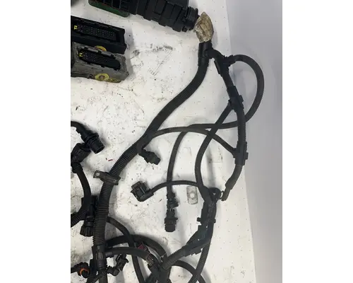 VOLVO D11 Engine Wiring Harness
