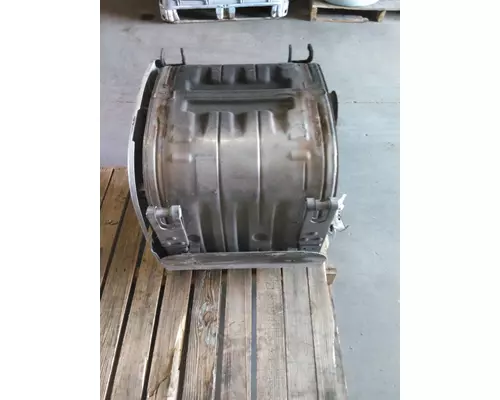 VOLVO D11 SCR ASSEMBLY (SELECTIVE CATALYTIC REDUCTION)