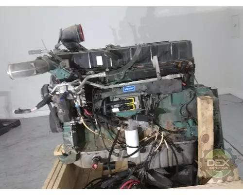 VOLVO D12D Engine Assembly
