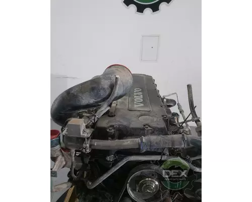 VOLVO D12D Engine Assembly