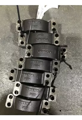 VOLVO D12 Camshaft Housing