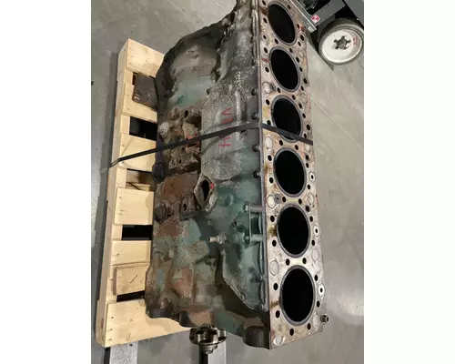 VOLVO D12 Cylinder Block