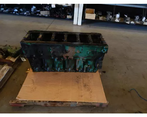 VOLVO D12 Cylinder Block