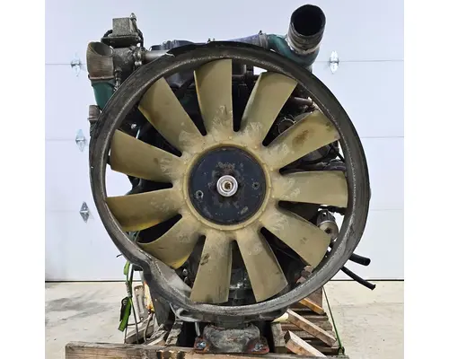 VOLVO D12 Engine Assembly