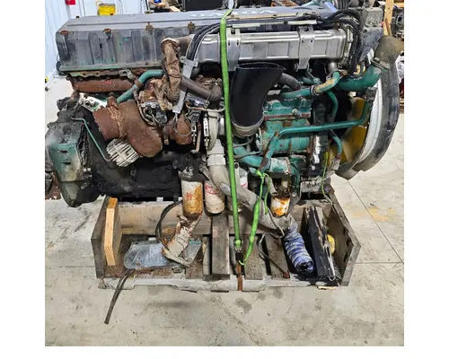 VOLVO D12 Engine Assembly