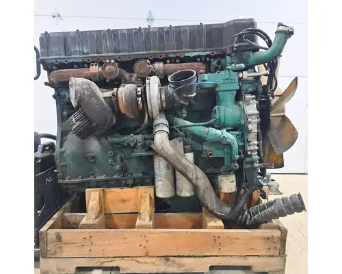 VOLVO D12 Engine Assembly