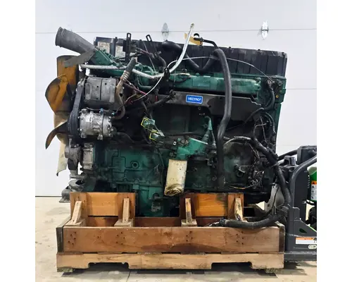 VOLVO D12 Engine Assembly