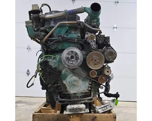 VOLVO D12 Engine Assembly