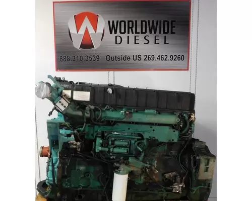 VOLVO D12 Engine Assembly