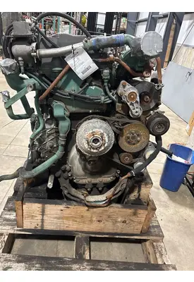 VOLVO D12 Engine Assembly