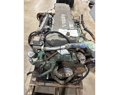 VOLVO D12 Engine Assembly