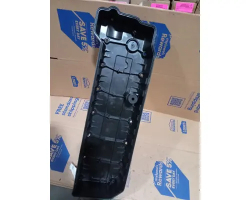 VOLVO D12 Valve Cover